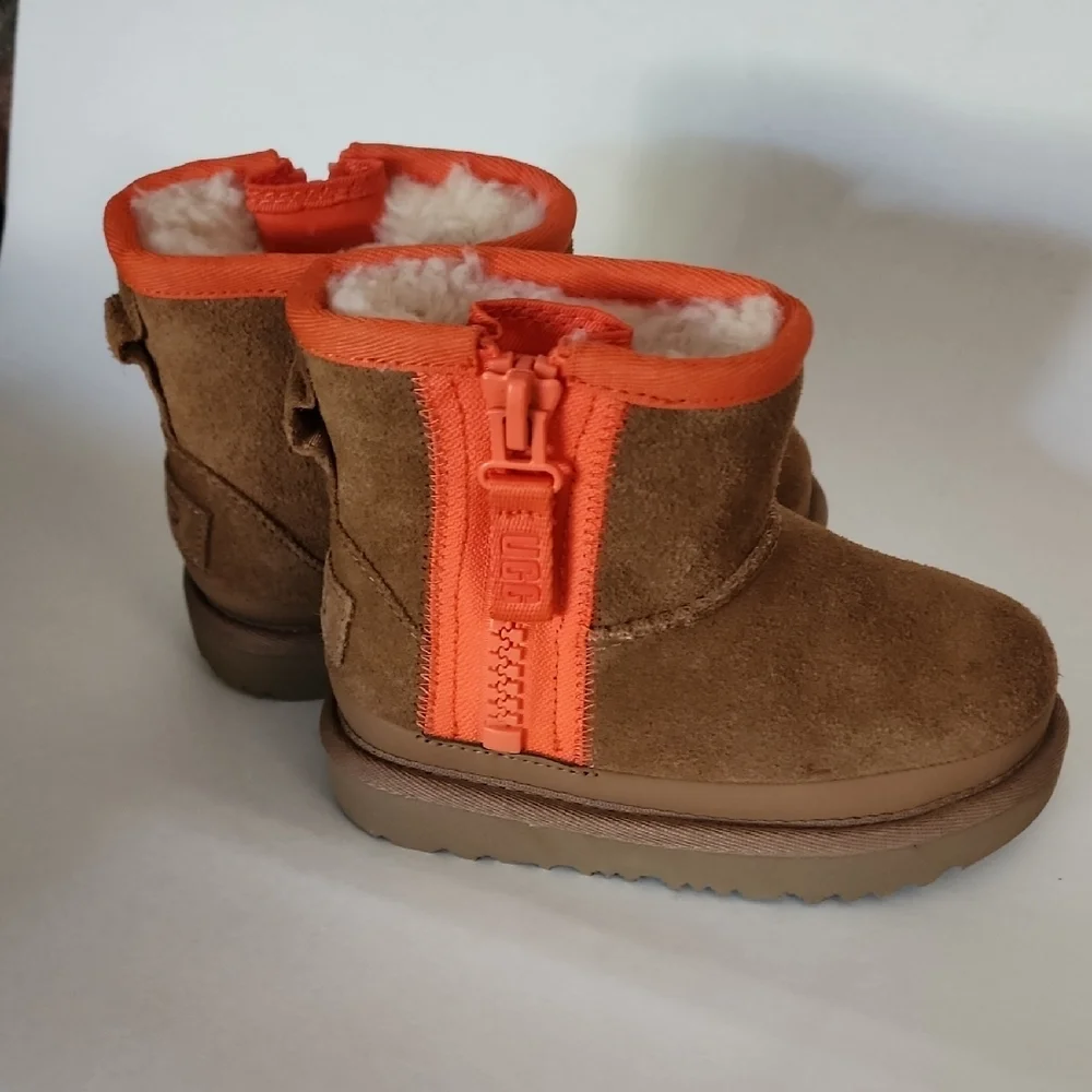 UGG Kids Classic Mini Zip Boots Brown Suede Orange Trim Toddler Girl Size 8